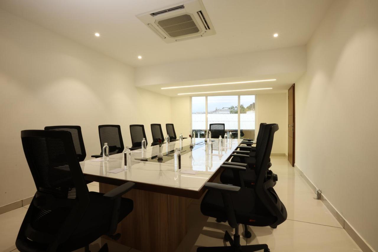 Royal Plaza Suites By Rak Rooms, Mangaluru Luaran gambar